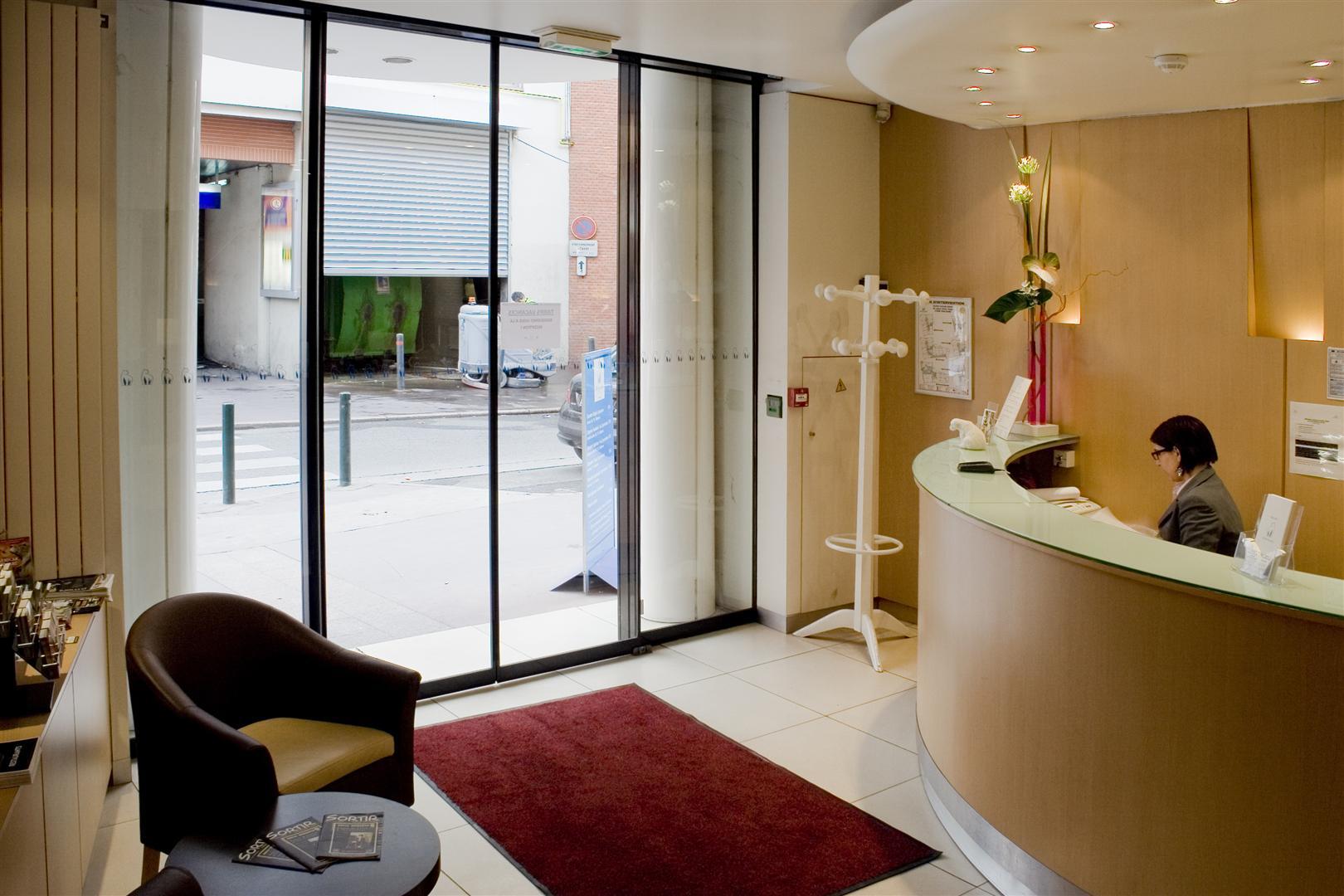 Hotel Ours Blanc - Victor Hugo Toulouse Exterior foto